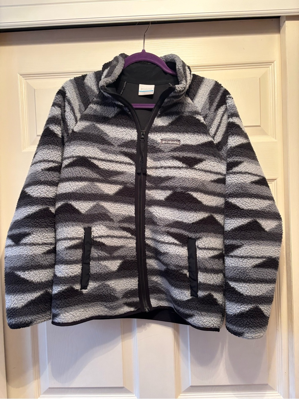 Columbia Women’s Grey & Black Fleece Jacket